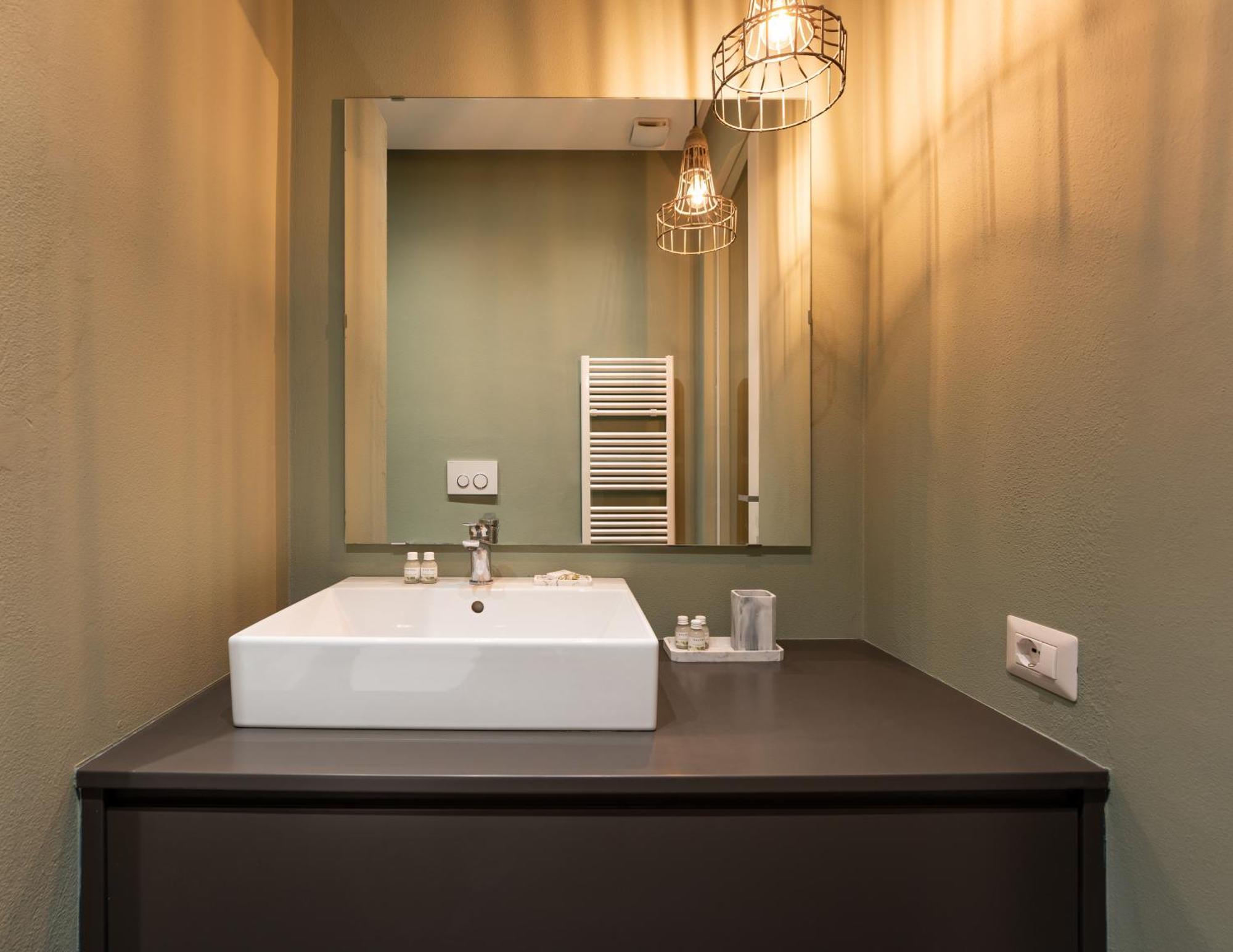 Tg - One Bedroom Luxury Apartment In The Fashion District Floransa Dış mekan fotoğraf