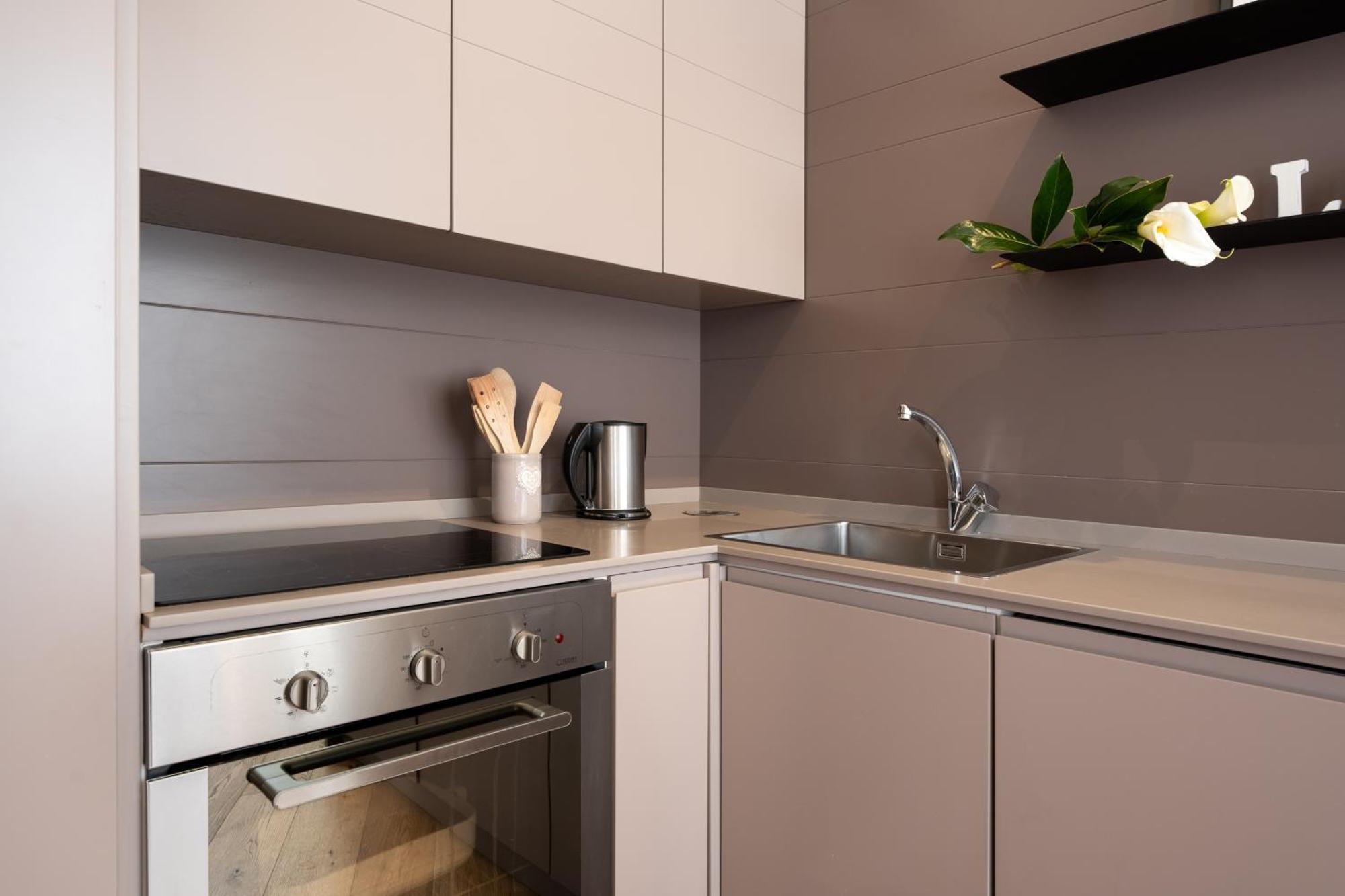 Tg - One Bedroom Luxury Apartment In The Fashion District Floransa Dış mekan fotoğraf